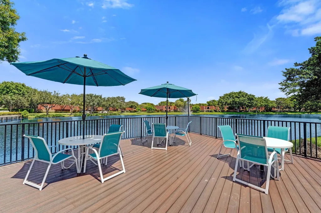 714 NW 98th Circle Plantation FL 33324