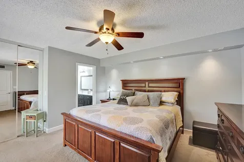 714 NW 98th Circle Plantation FL 33324