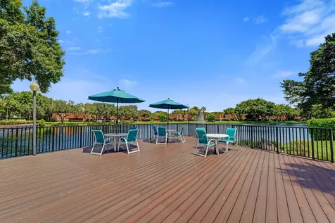 714 NW 98th Circle Plantation FL 33324
