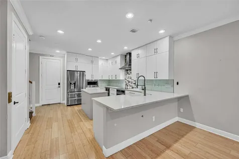 1617 NE 2nd Court Fort Lauderdale FL 33301