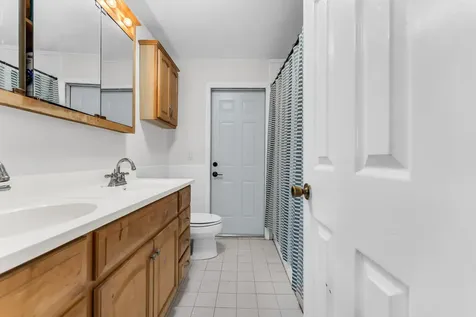 8880 NW 7th Street Pembroke Pines FL 33024