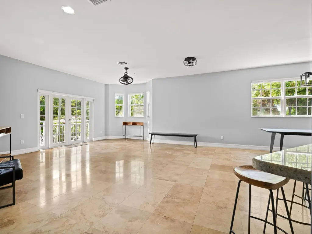 1101 Waverly Road Fort Lauderdale FL 33312