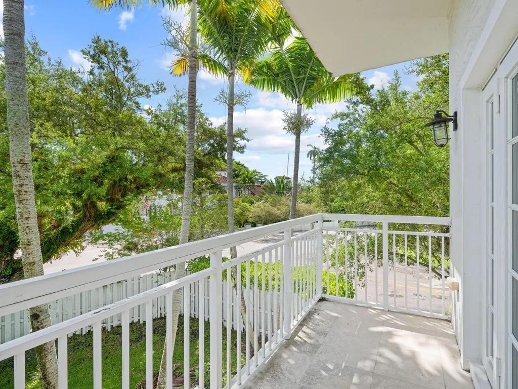 1101 Waverly Road Fort Lauderdale FL 33312
