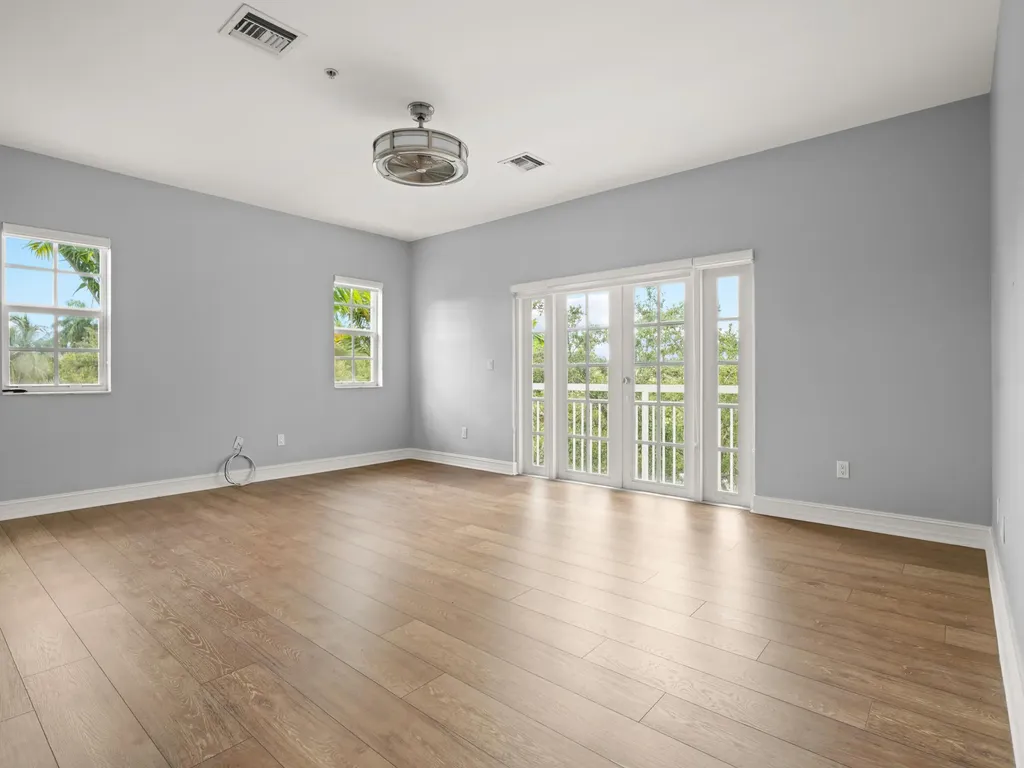 1101 Waverly Road Fort Lauderdale FL 33312