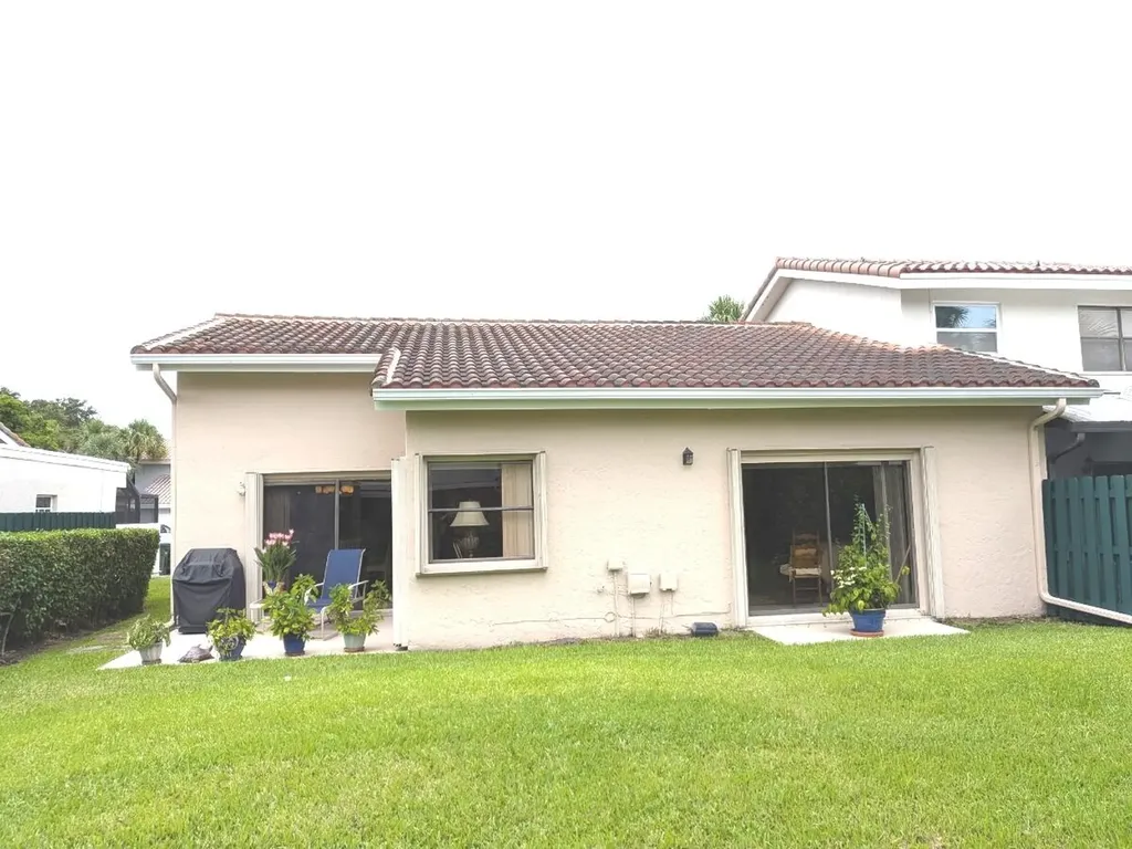20852 Vía Madeira Boca Raton FL 33433