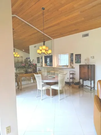 20852 Vía Madeira Boca Raton FL 33433