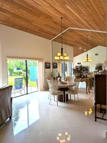 20852 Vía Madeira Boca Raton FL 33433