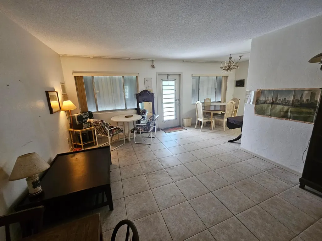 2381 Sunset Avenue Lake Worth FL 33461