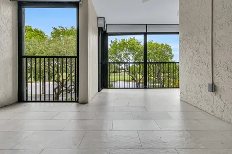 2806 N 46th Avenue Hollywood FL 33021