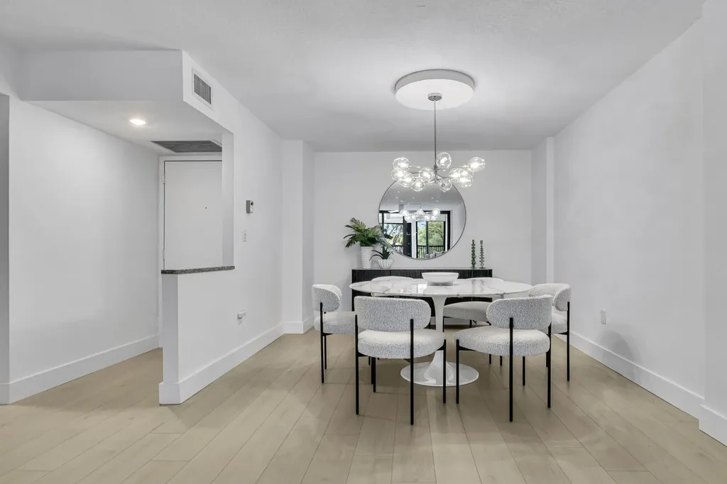 2806 N 46th Avenue Hollywood FL 33021