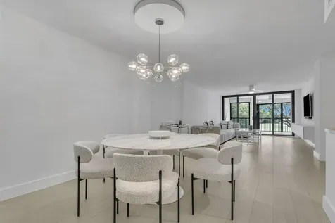 2806 N 46th Avenue Hollywood FL 33021