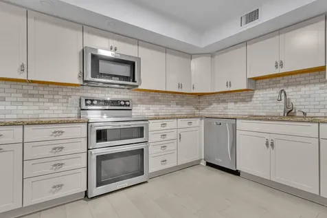 2806 N 46th Avenue Hollywood FL 33021