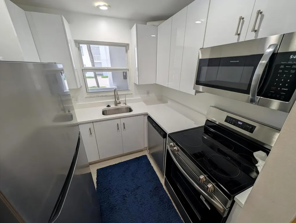 2860 NE 14th Street Causeway Pompano Beach FL 33062
