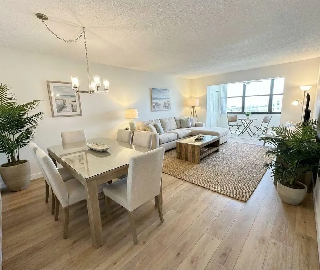 2601 NE 3rd Court Boynton Beach FL 33435