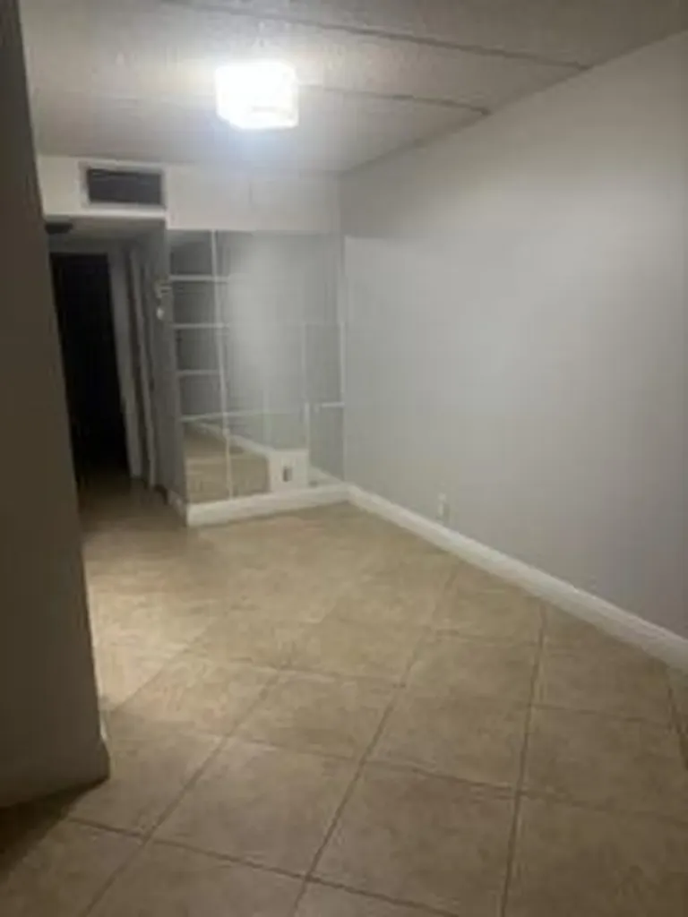 600 Village Green Court Palm Springs FL 33461