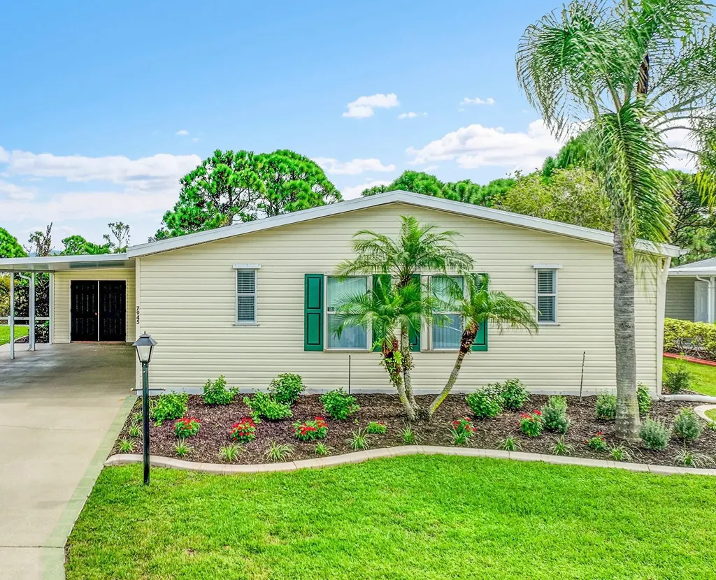 7945 Horned Lark Circle Port St Lucie FL 34952