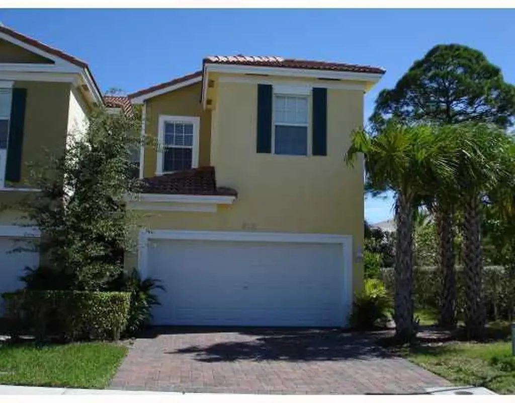 813 Pipers Cay Drive West Palm Beach FL 33415