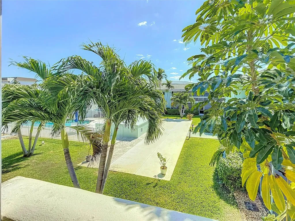 222 N Federal Highway Deerfield Beach FL 33441