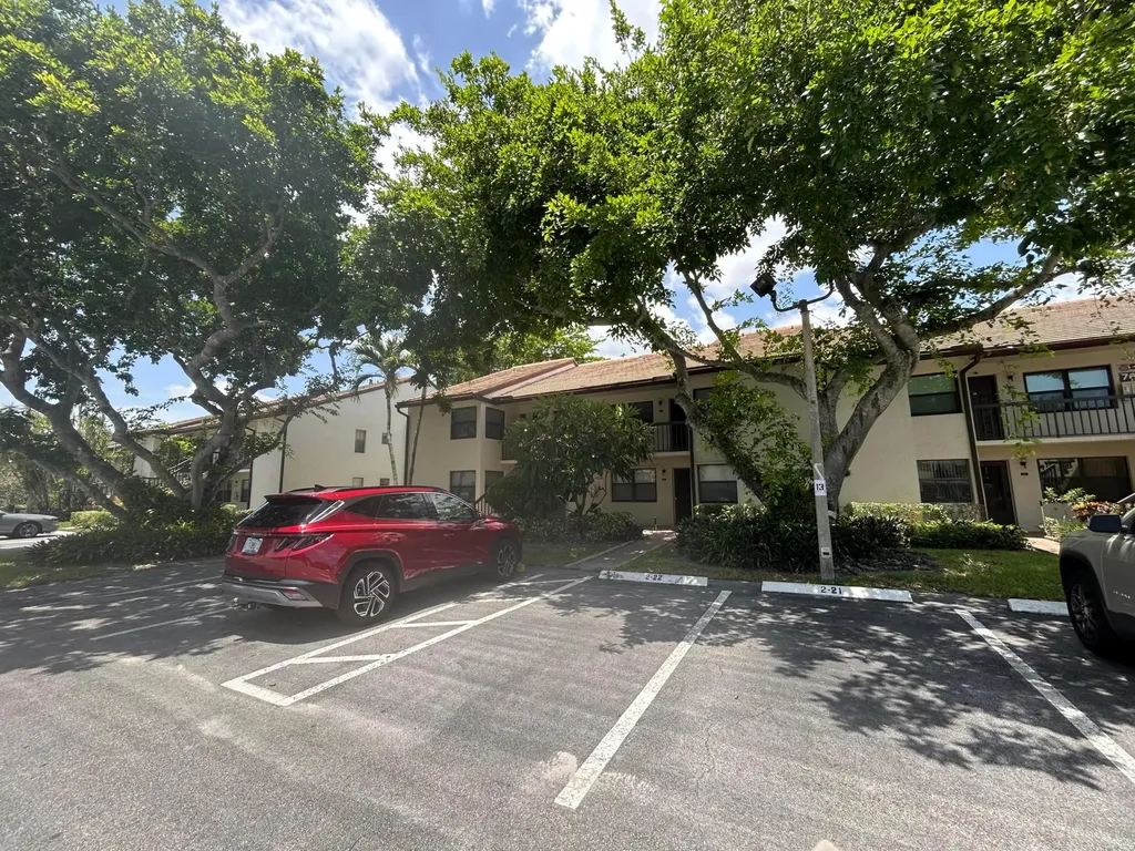 7681 Tahiti Lane Lake Worth FL 33467