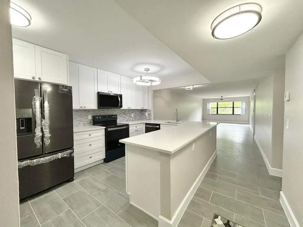 7681 Tahiti Lane Lake Worth FL 33467