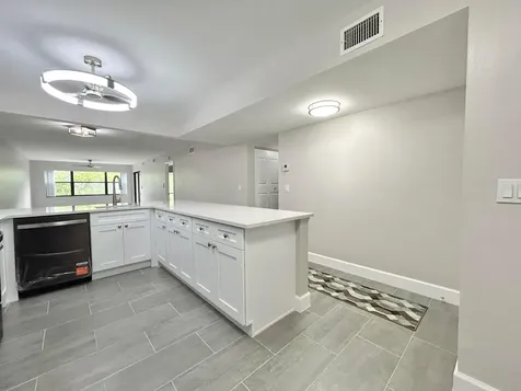 7681 Tahiti Lane Lake Worth FL 33467