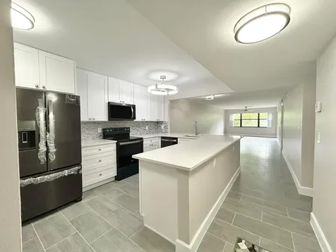 7681 Tahiti Lane Lake Worth FL 33467