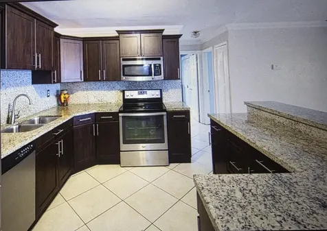2441 Pine Tree Drive Miramar FL 33023