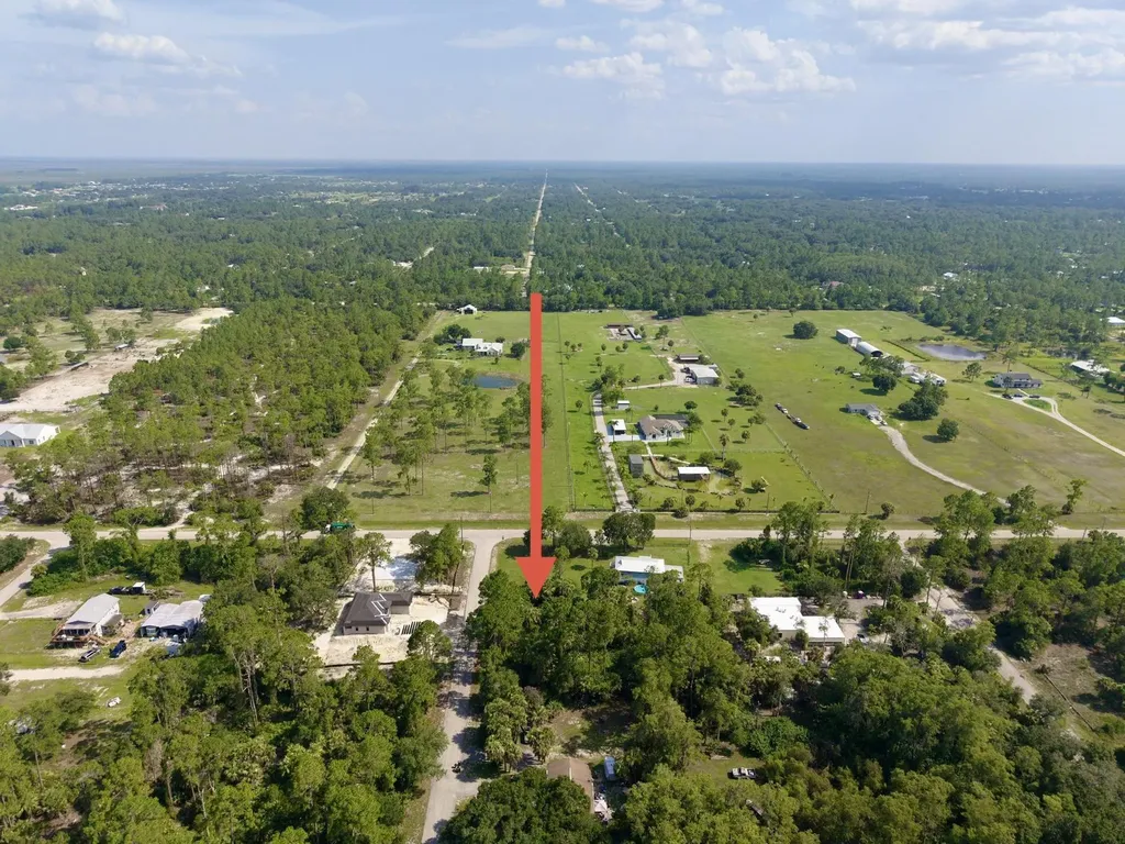 2303 Monroe Avenue Alva FL 33920