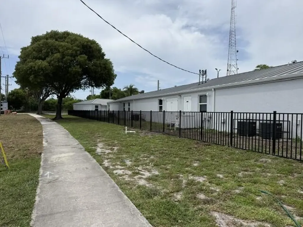 4393 Windsor Avenue West Palm Beach FL 33407