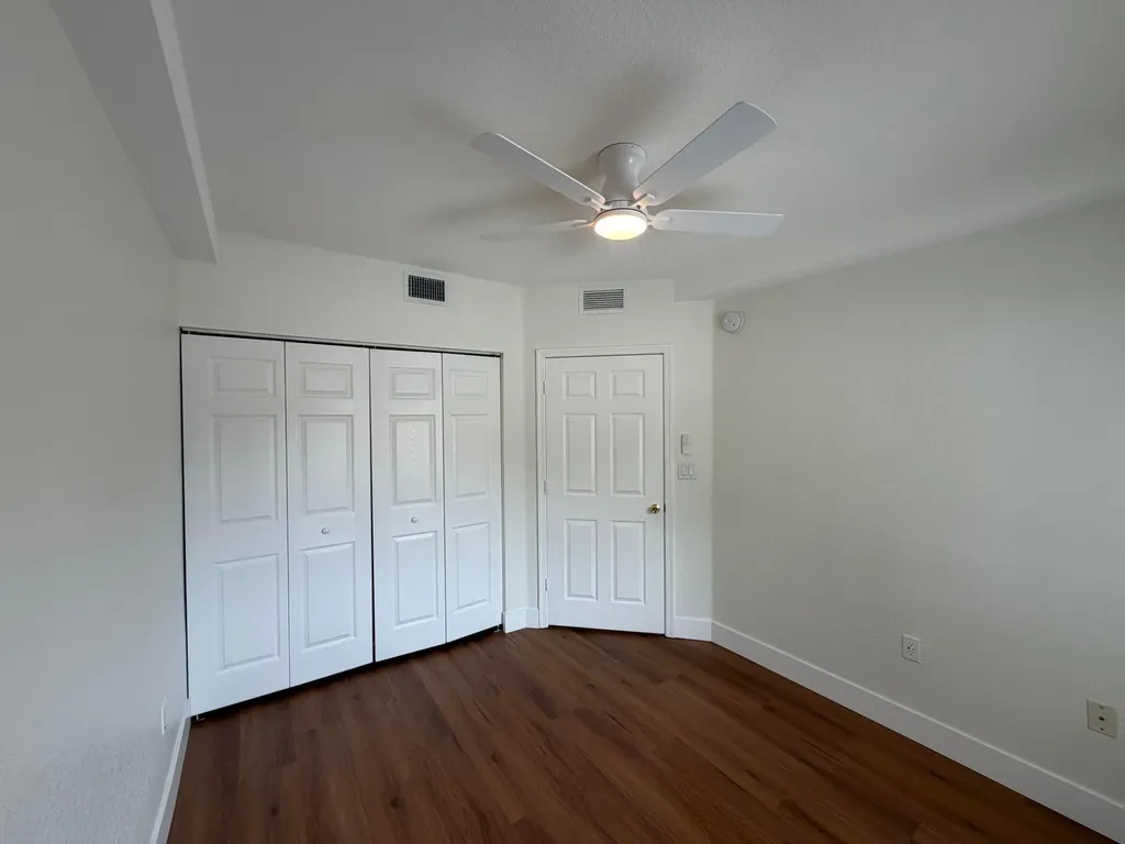 1095 Golden Lakes Boulevard West Palm Beach FL 33411