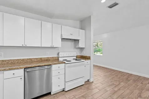 56 W 12th Street Riviera Beach FL 33404