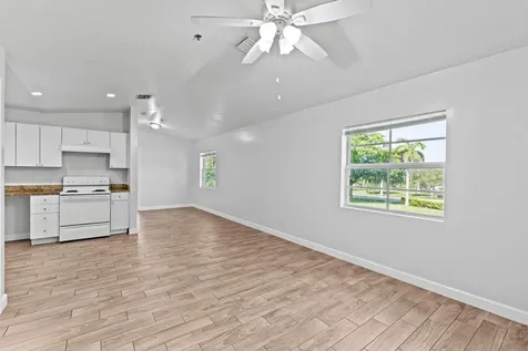 56 W 12th Street Riviera Beach FL 33404