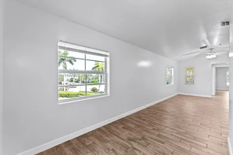 56 W 12th Street Riviera Beach FL 33404