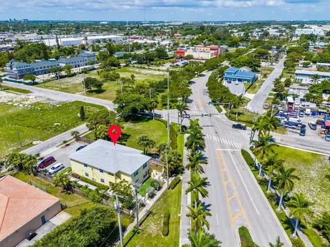 56 W 12th Street Riviera Beach FL 33404