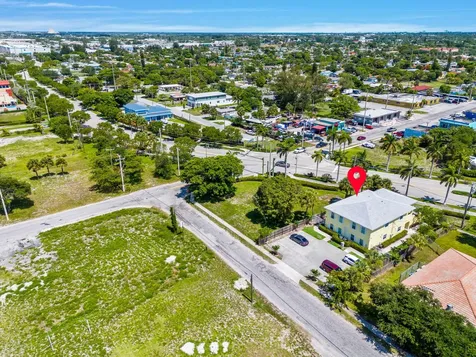 56 W 12th Street Riviera Beach FL 33404