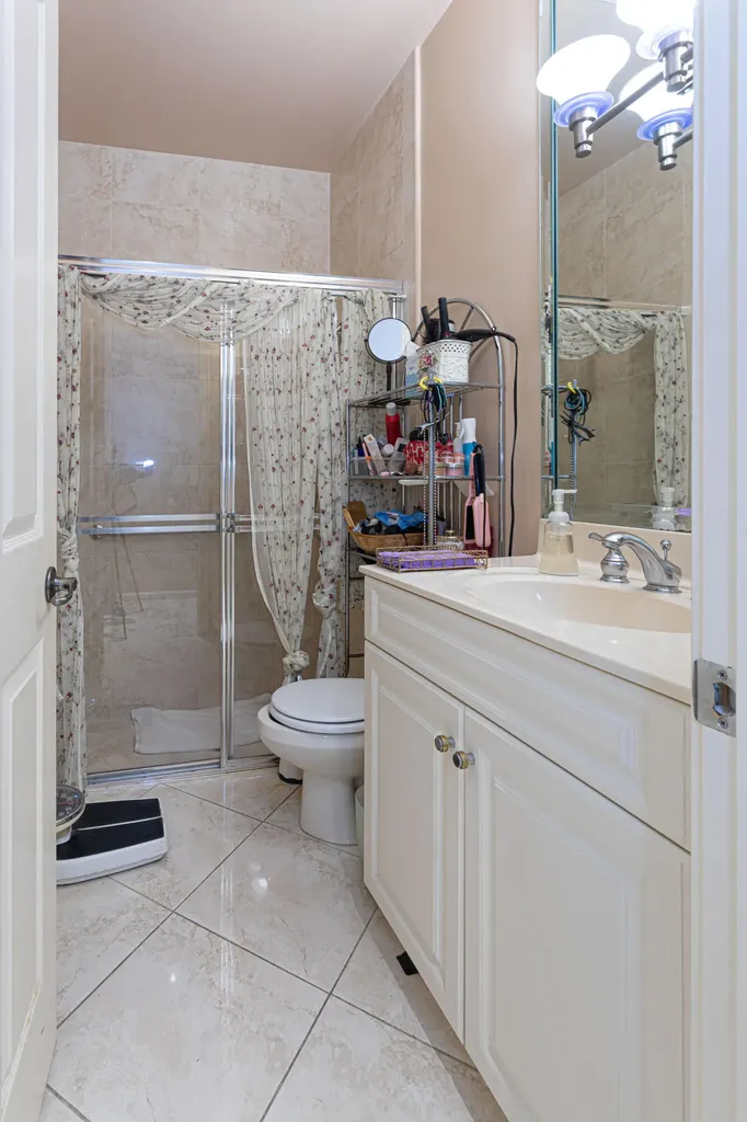 8047 Via Grande Boynton Beach FL 33437