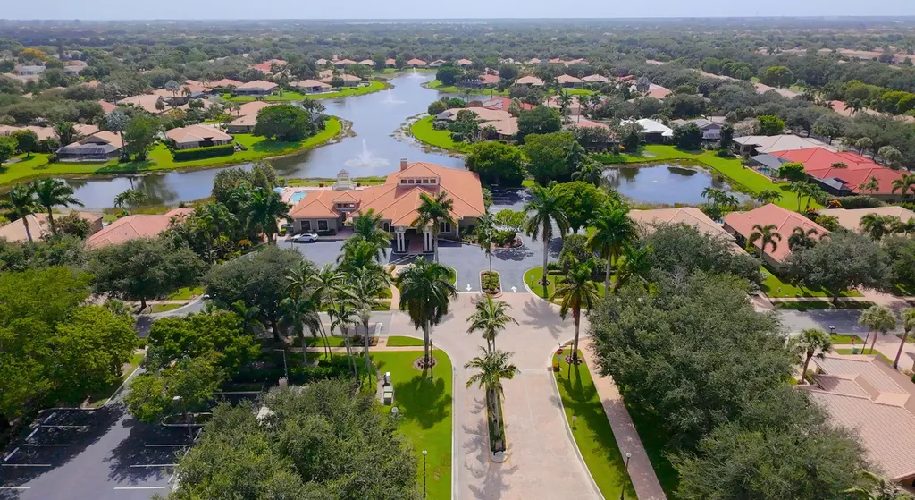 8047 Via Grande Boynton Beach FL 33437