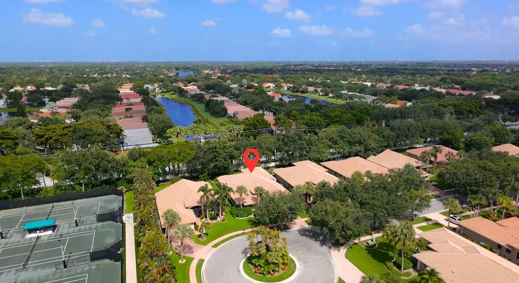 8047 Via Grande Boynton Beach FL 33437