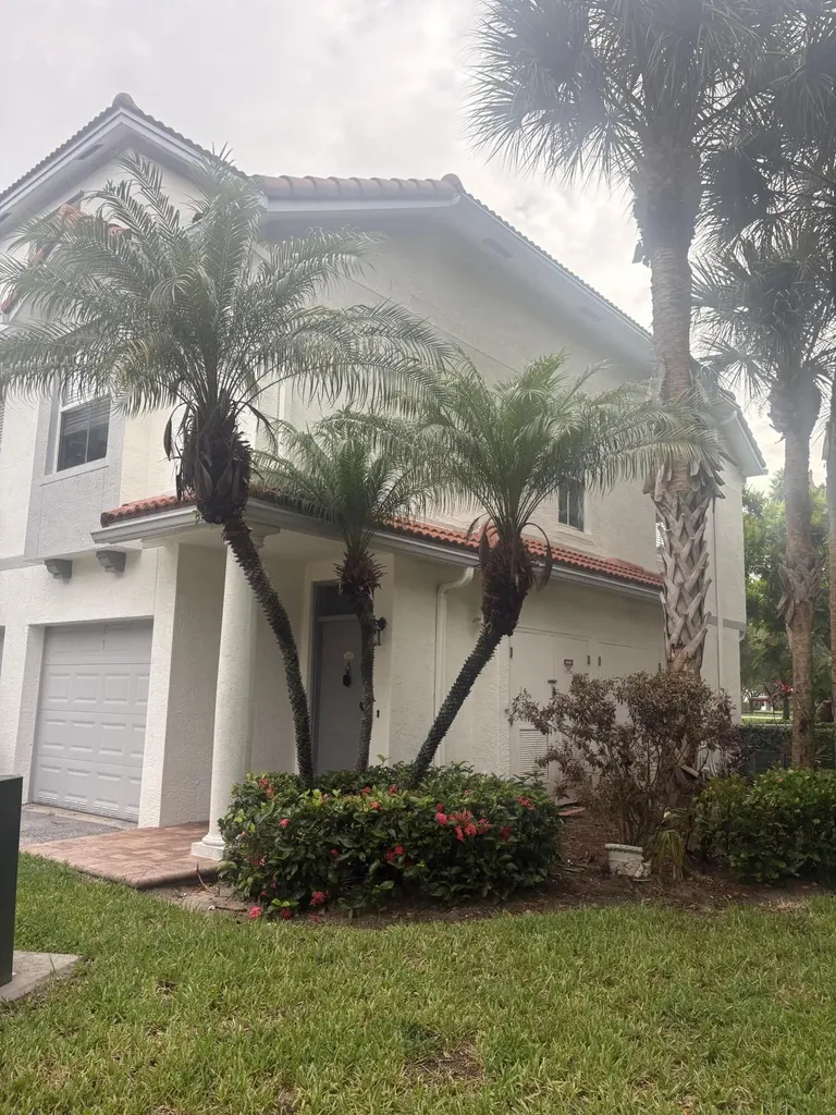 2050 Alta Meadows Lane Delray Beach FL 33444