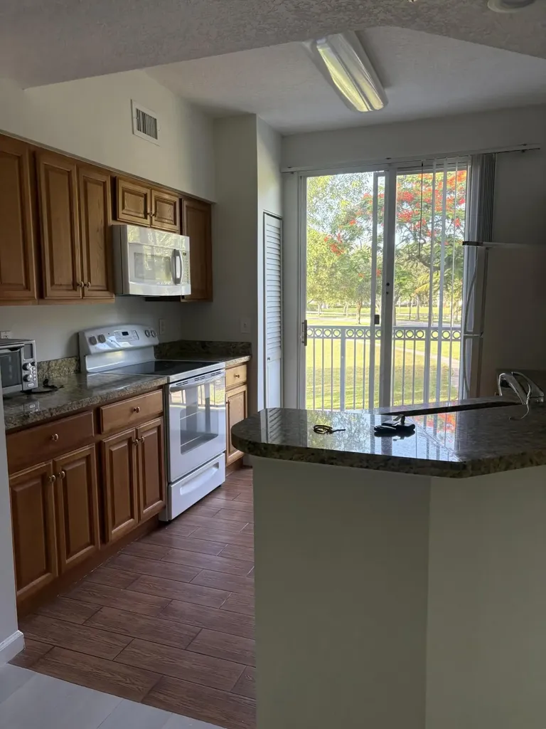 2050 Alta Meadows Lane Delray Beach FL 33444