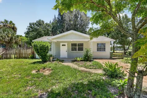 1920 N 48th Street Fort Pierce FL 34947