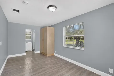 1920 N 48th Street Fort Pierce FL 34947