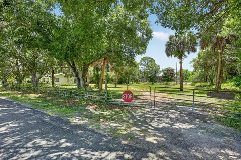 1920 N 48th Street Fort Pierce FL 34947
