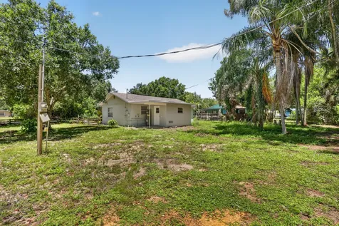 1920 N 48th Street Fort Pierce FL 34947