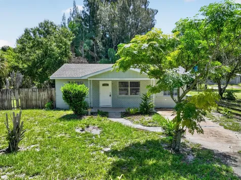 1920 N 48th Street Fort Pierce FL 34947