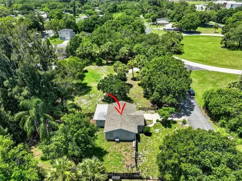 1920 N 48th Street Fort Pierce FL 34947