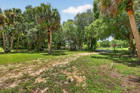 1920 N 48th Street Fort Pierce FL 34947