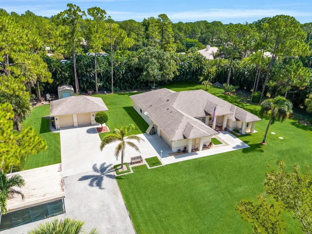 16835 69th Street N The Acreage FL 33470