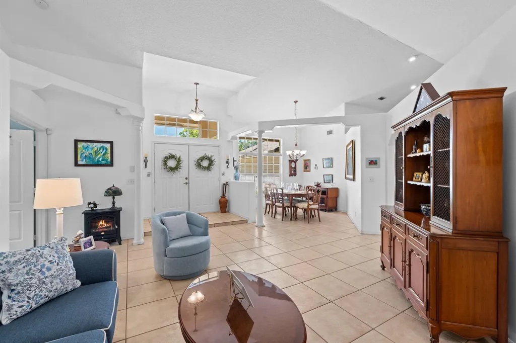 16835 69th Street N The Acreage FL 33470