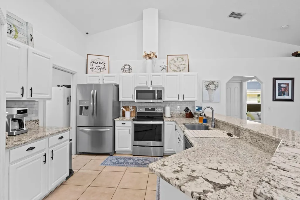 16835 69th Street N The Acreage FL 33470